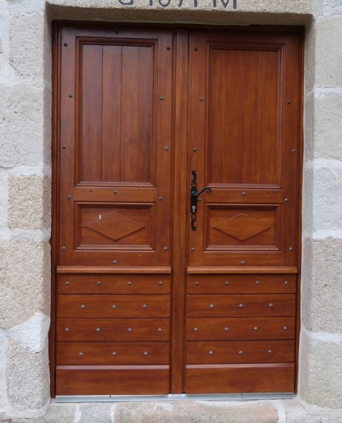 Porte d'entrée sur mesure